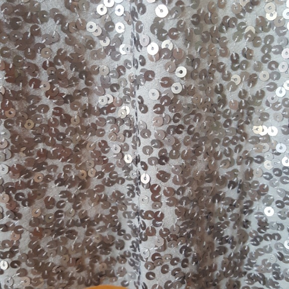 Top - Picture 2 of 3